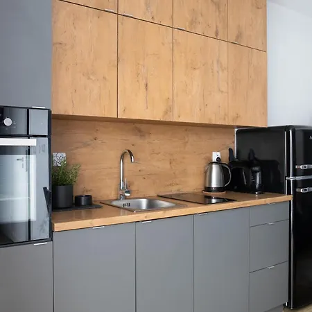 Adler Chill Lägenhetshotell 3*